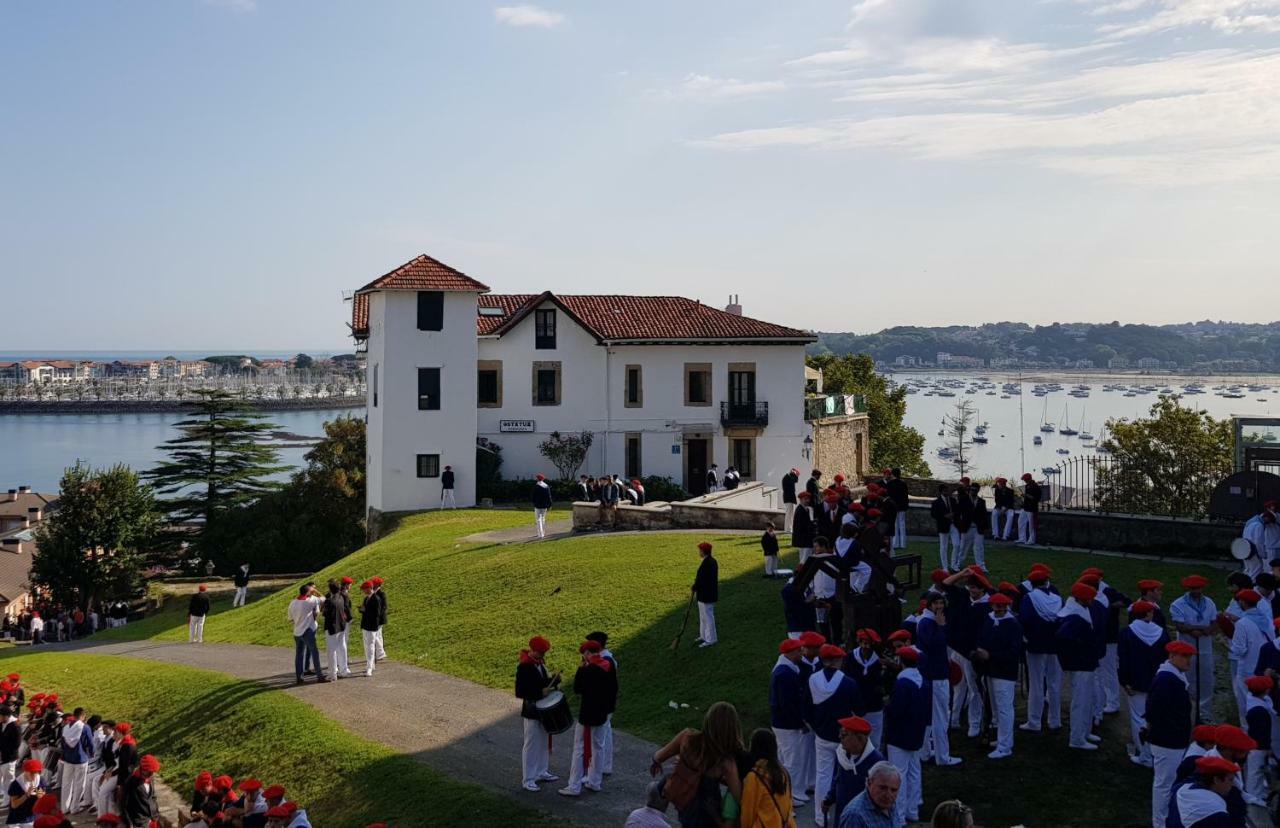 Hostal Zaragoza Hondarribia Buitenkant foto